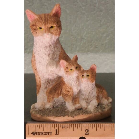 Trio Of Cats Mama & Her Kittens Resin Figurine Orange Tabby VTG Granny Core - Picture 2 of 13